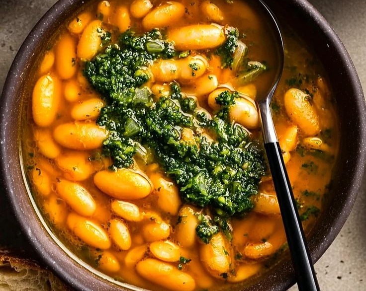 Easy Soothing Vegetarian Bean Soup for Gentle Dinners overview