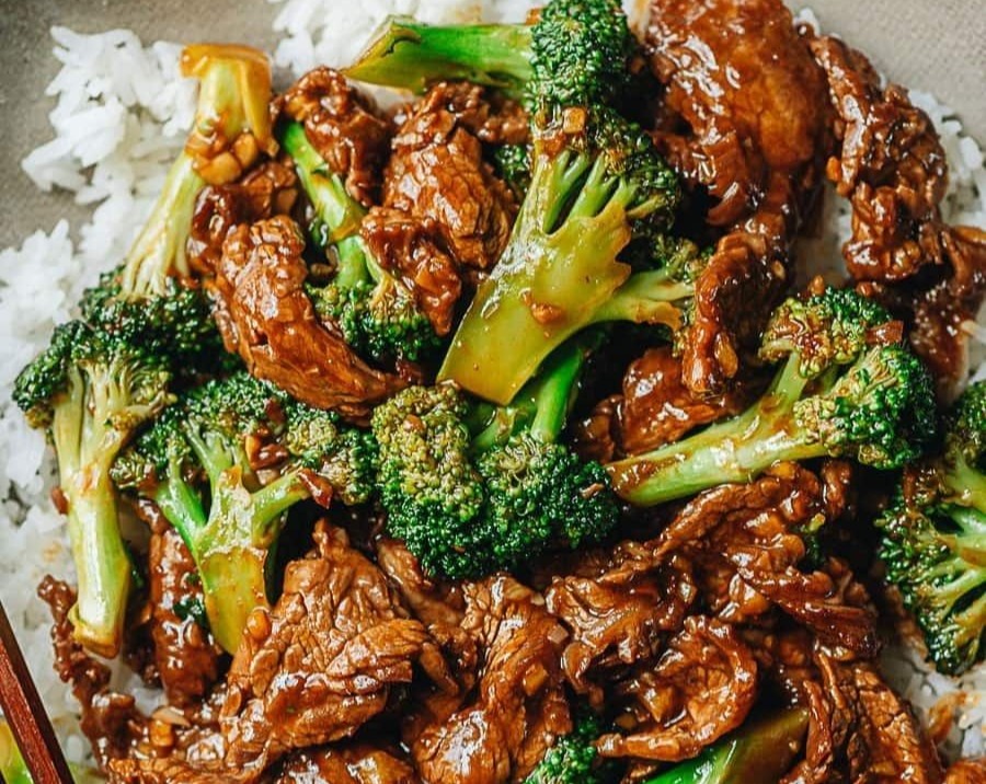 Easy Homemade Chinese Beef and Broccoli with Tender Beef Tips overview